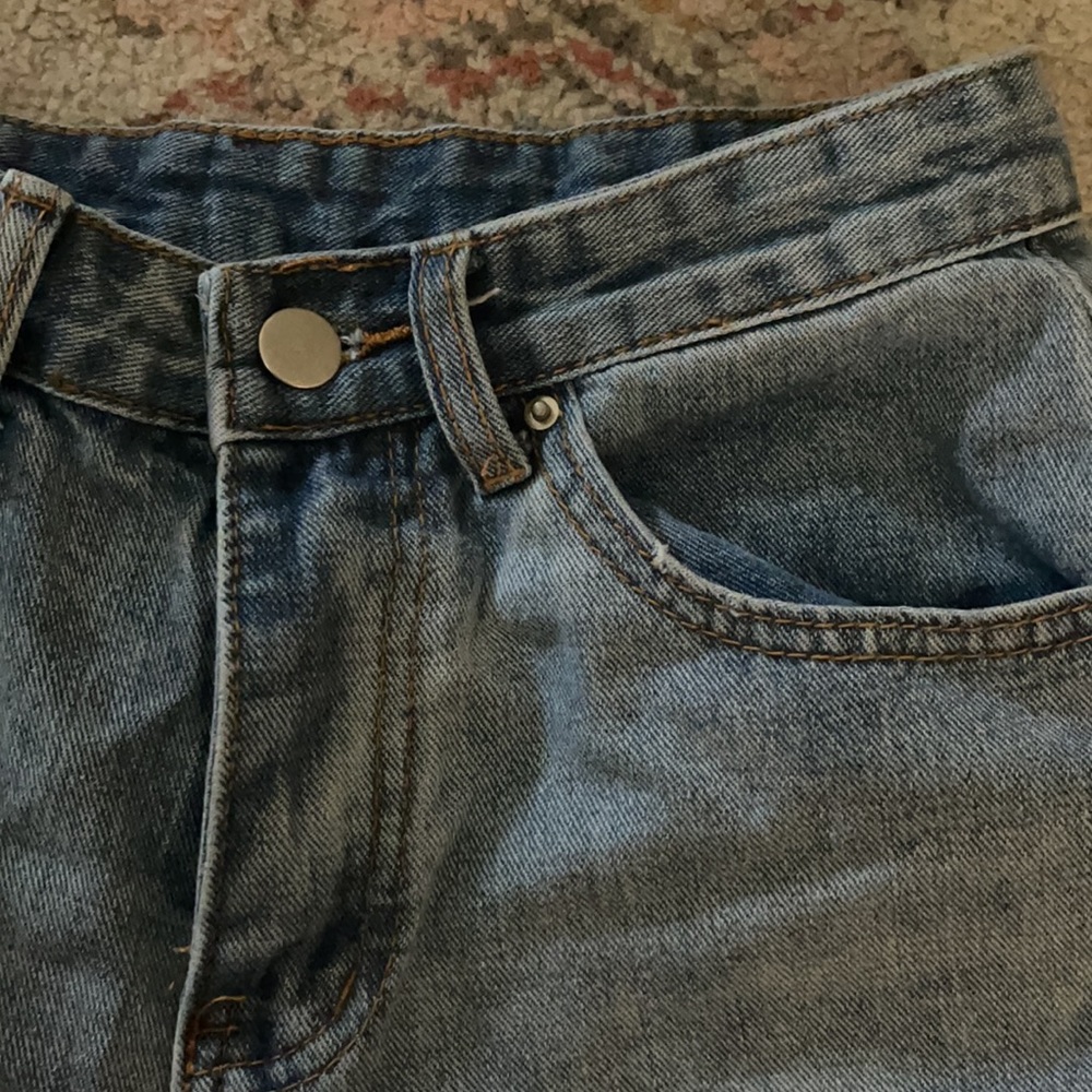 Beach shorts - Picture 2 of 5
